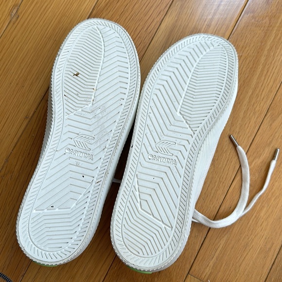 New Cariuma Off-White Canvas OCA LOW Sneakers Size 8.5M - Picture 3 of 11